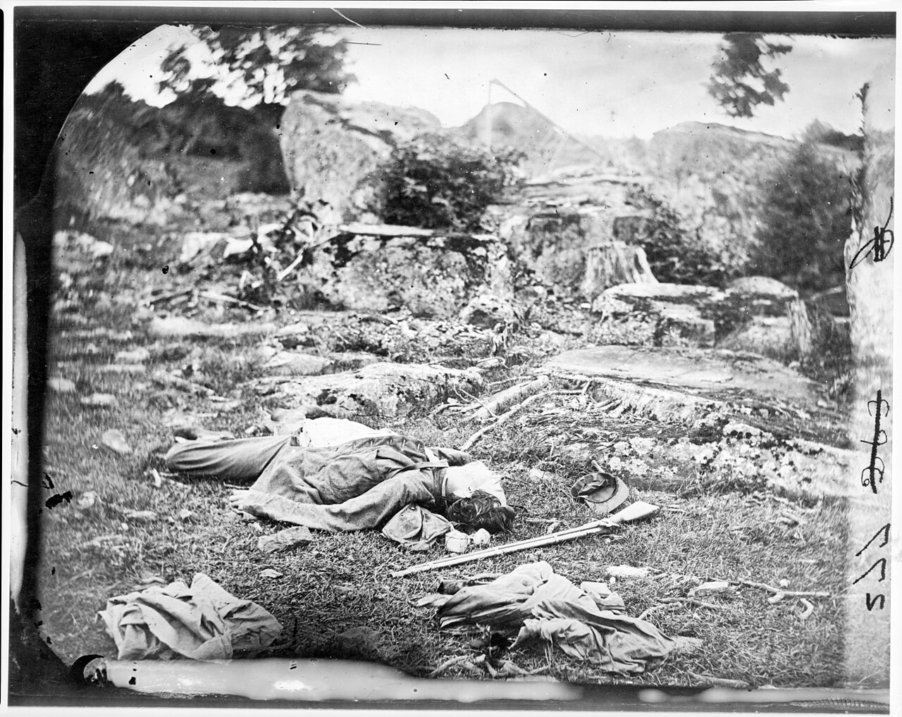 Dead Confederate soldiers at Devil's Den, Gettysburg, July 1863 – Library of Congress photograph by Mathew Brady